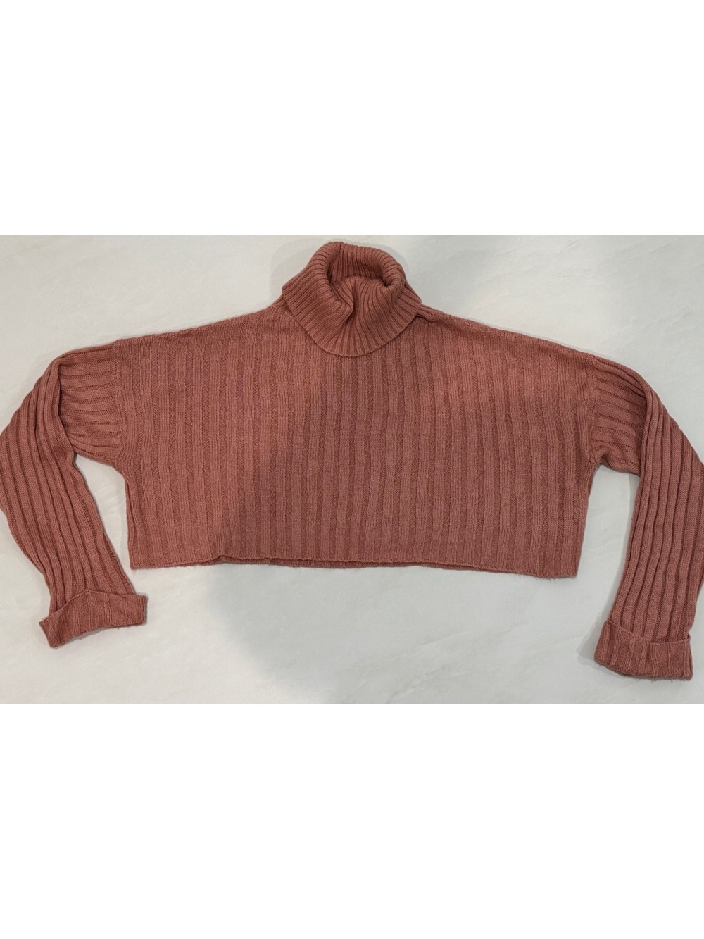 Forever 21 Dusty Rose Cropped Ribbed Turtleneck Sweater